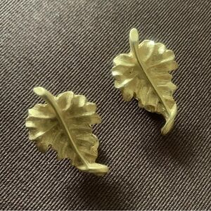 vintage Rare Pastelli leaf clip earrings